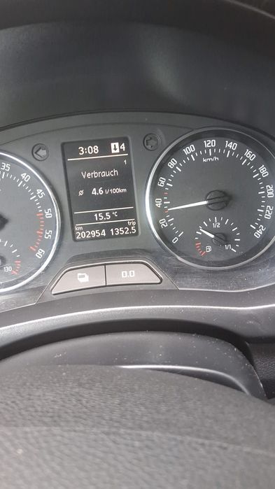 Skoda fabia 1.6 2012