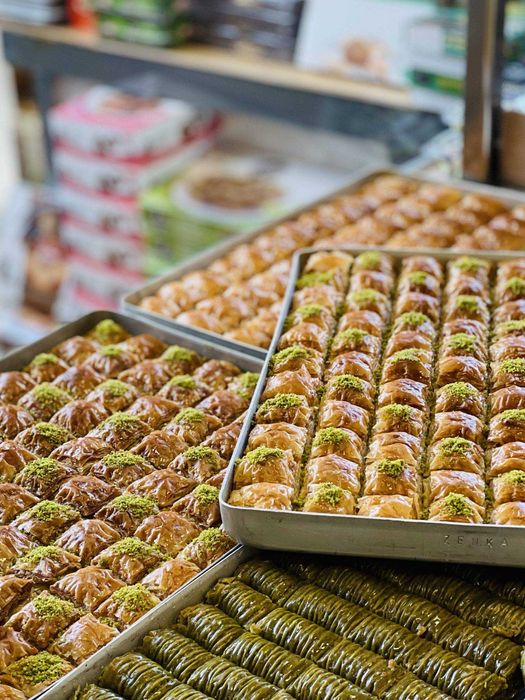 Баклава и толумби от Турция.