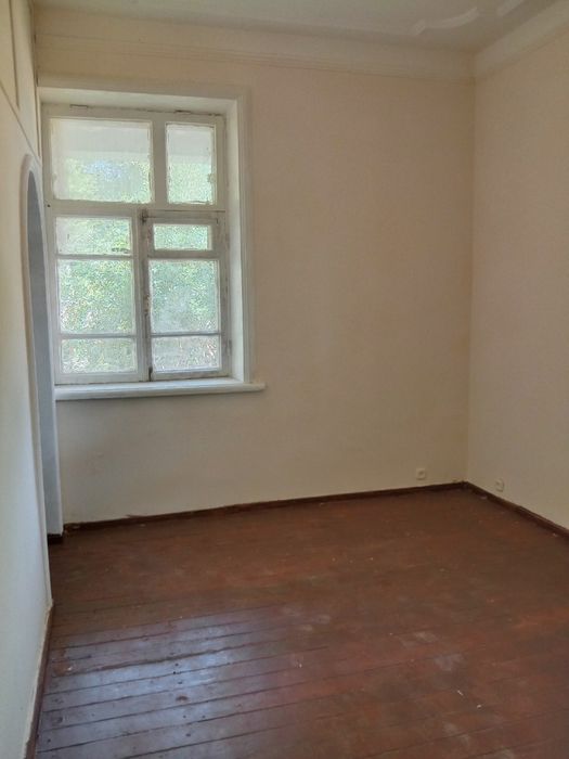 6 соток+5 учаска центрда