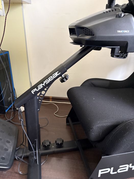 Playseat Simulator cockpit - Evolution Black ActiFit (Suporturi: ghidon, pedală, pliabil, negru