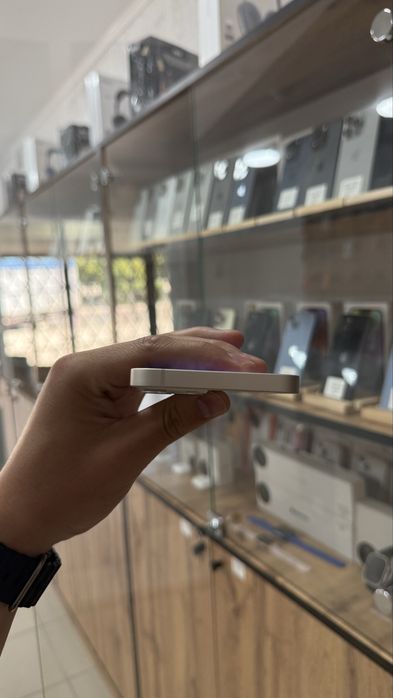 iPhone 13 128GB