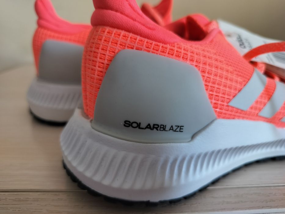 Дамски маратонки Adidas SolarBlaze