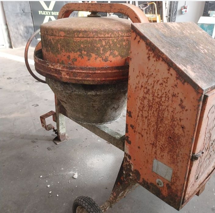 Betoniera 300litri