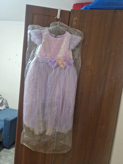 Две платье для девочки  за 5000