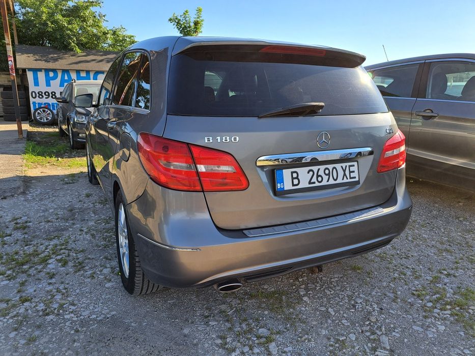 Мерцедес B180 651