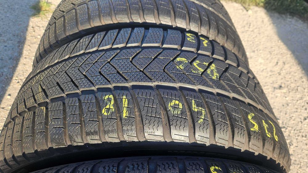 SET 4 Anvelope Iarna 245/45 R18 + 275/40 R18 PIRELLI Sottozero 3 RSC XL (BMW Original) Runflat