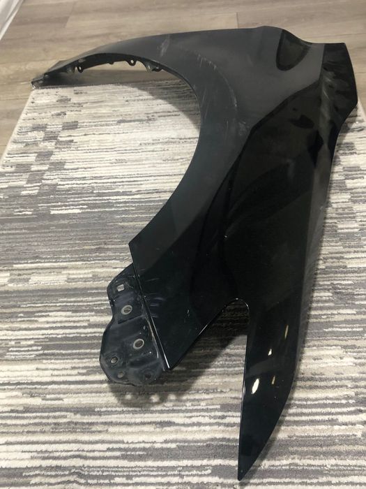 Крыло правое переднее камри 70