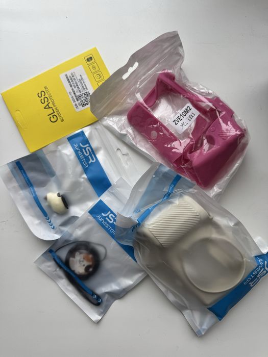 Чехлы на фотоаппарат Sony zv e10