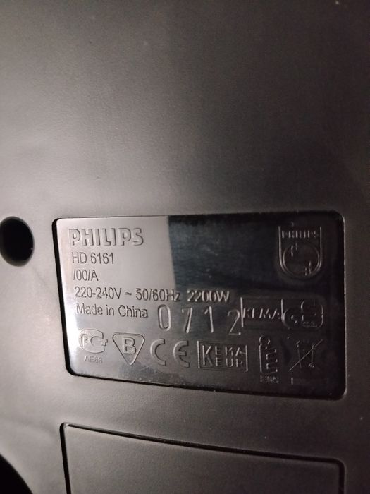 Продам фритюрницу Philips HD6161