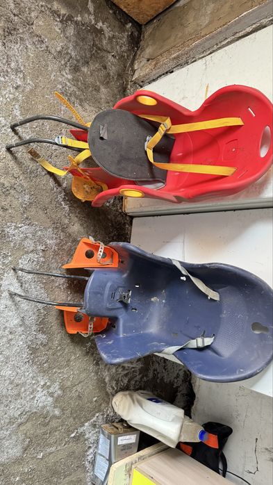 Детская скамейка для велосипеда