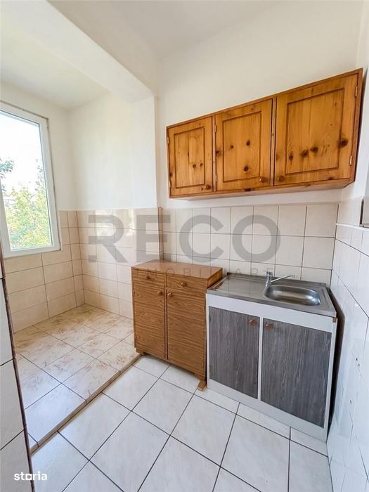 RECO Apartament spatios cu 3 camere, tavan inalt, zona Republicii – id — fotografia 3