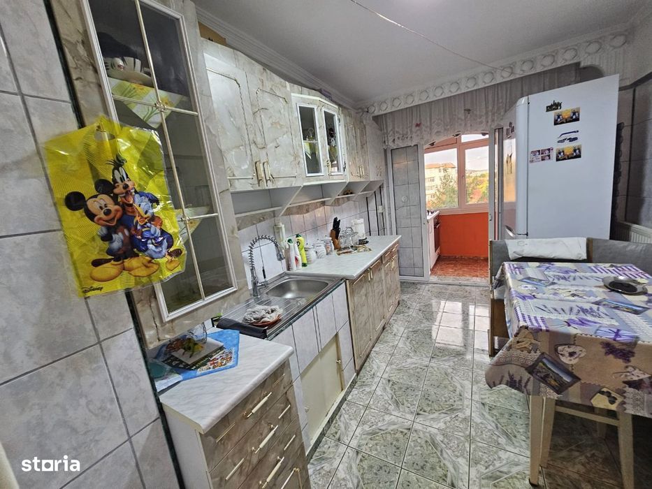 3 camere Mioveni