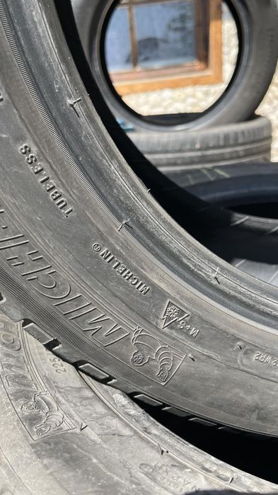 4 броя зимни гуми Michelin 225/55/18