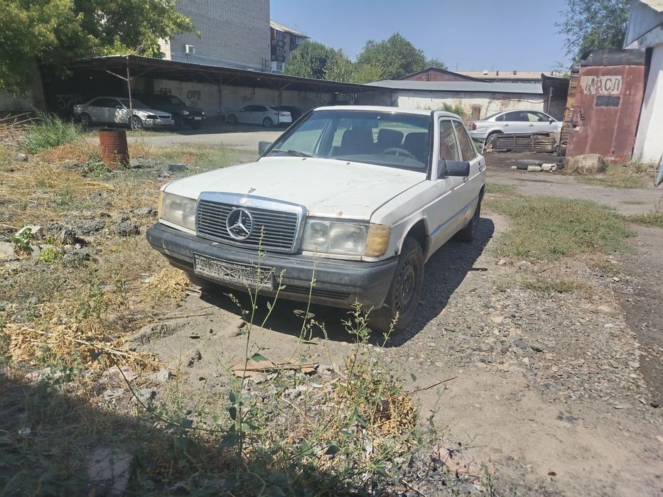 Продам мерседес 190