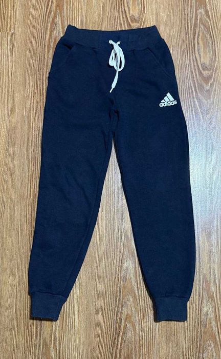 Спортивный костюм adidas