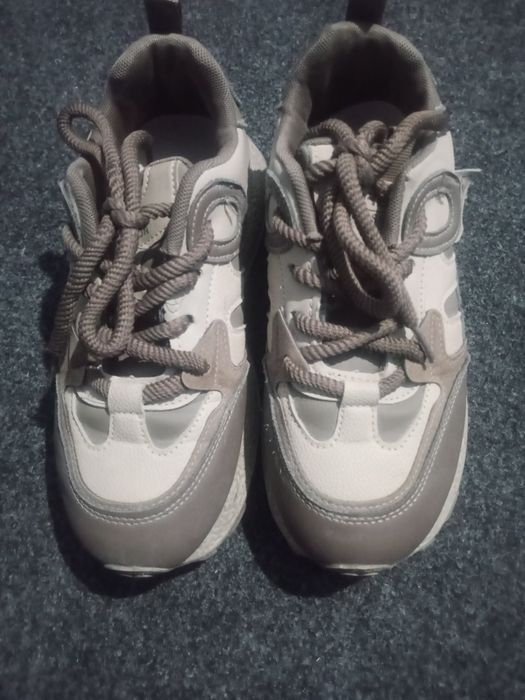 Ayollar uchun arzon krasofka