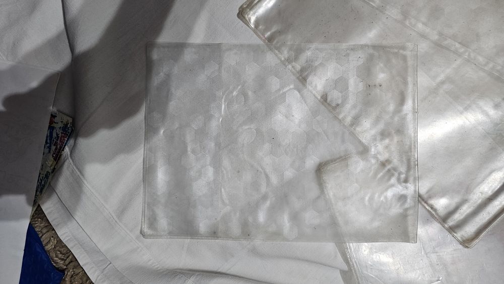 Set 9 coperte 4 pentru caiete A4, 4 pentru carti si una geografie