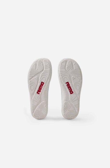 Сандали босоногие на девочку