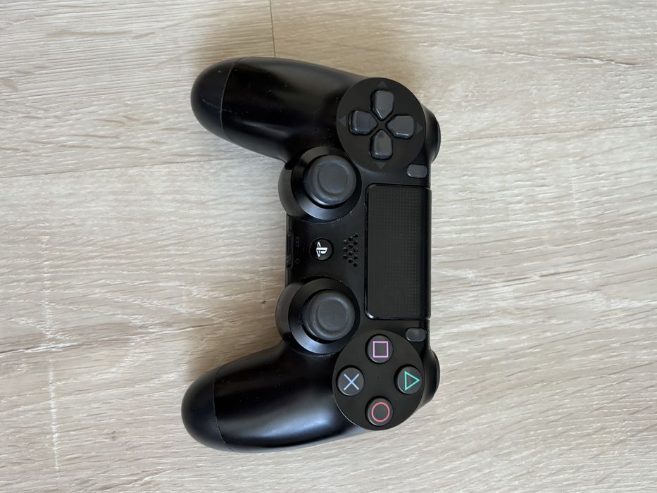 PlayStation 4 slim PS 4