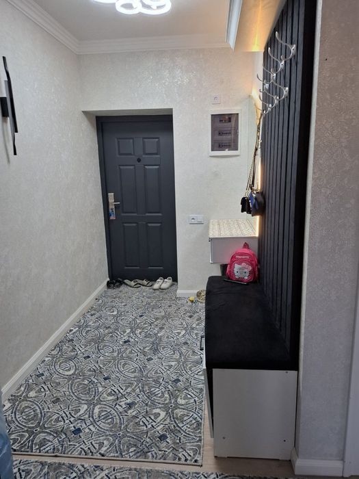 Срочно квартира сотилади!!!