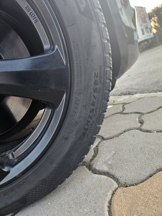 Jante R17 5x112 Audi A5 + anvelope All Season (set complet)