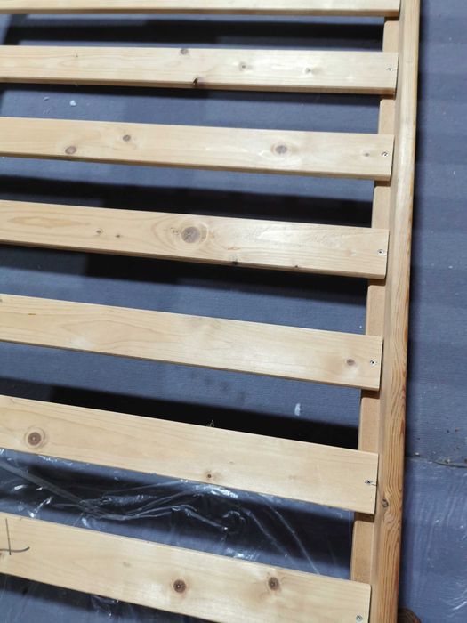 Единично легло с матрак