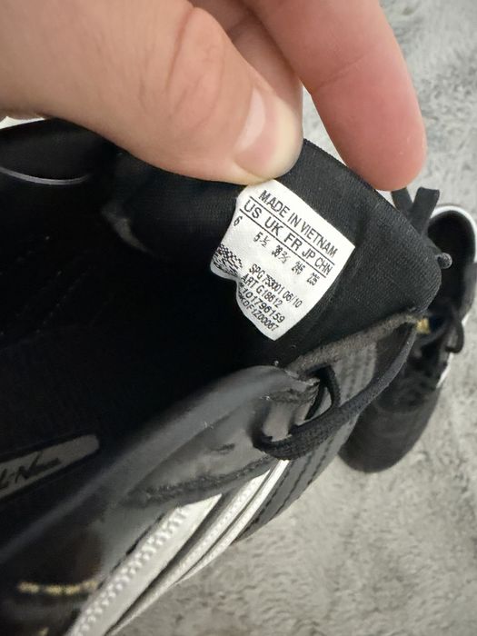 Футболни бутонки Adidas 38номер