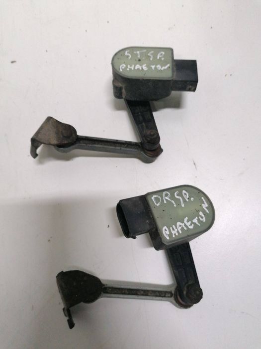 Senzor senzori nivel xenon auto level xenon Phaeton V 3D0 941 285 R