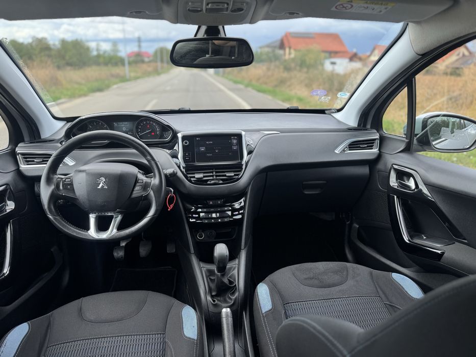 PEUGEOT 208 2015 — imagine 4