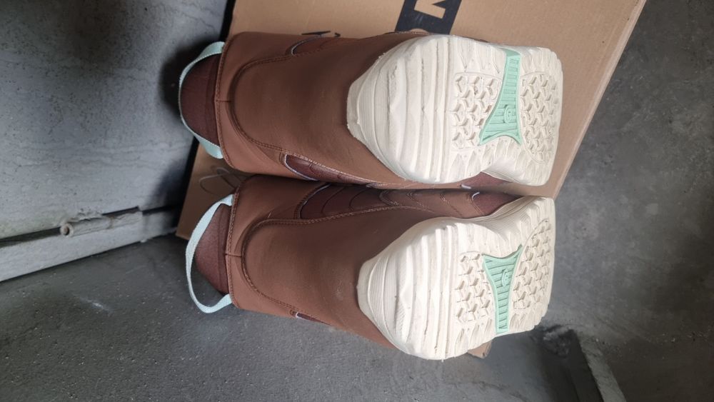 Обувки за сноуборд Burton mint boa 40