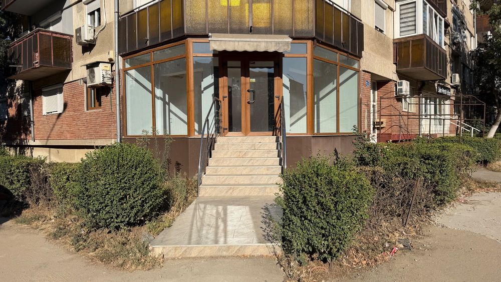 Spatiu comercial de inchiriat Rogerius