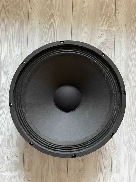 Говорител Eminence Kappa 15A 450/900W перфектен