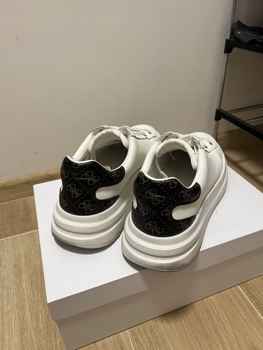 Мъжки обувки guess