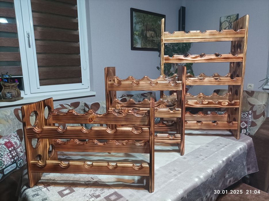 Стойка за вино .