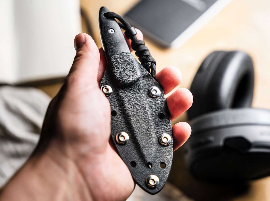 Cutit Boker Plus Pollywog , maner G10 negru, lama otel Nitro-V, husa Kydex
