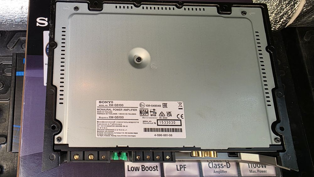 Продам моноусилитель SONY XM-GS100