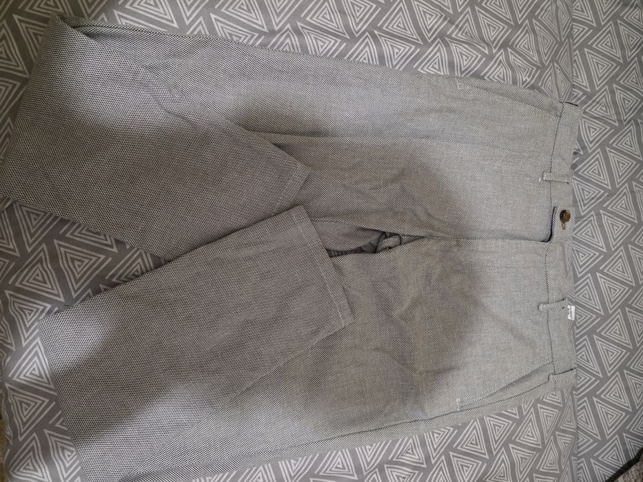 Pantaloni eleganti si casual