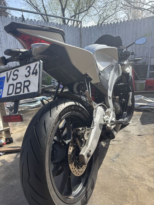 Vand motocicleta Aprilia Rs125 2017 ABS