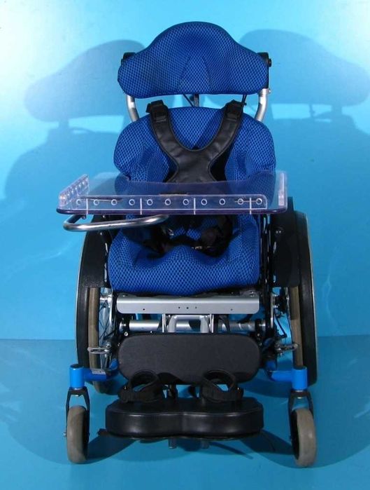 Scaun cu rotile pentru copii Hoggi - latime sezut 26 cm