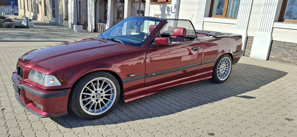 BMW  320 I Cabrio