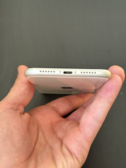 Продам iphone 11