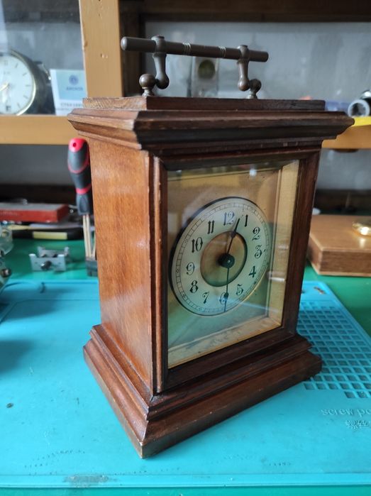 Стар Немски Механичен Часовник с Ключ-Обслужен