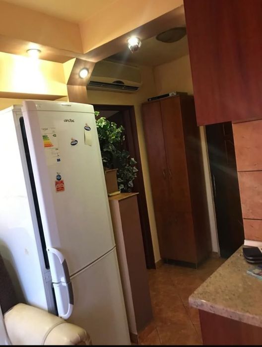 INCHIREZ  apartament cu o camera