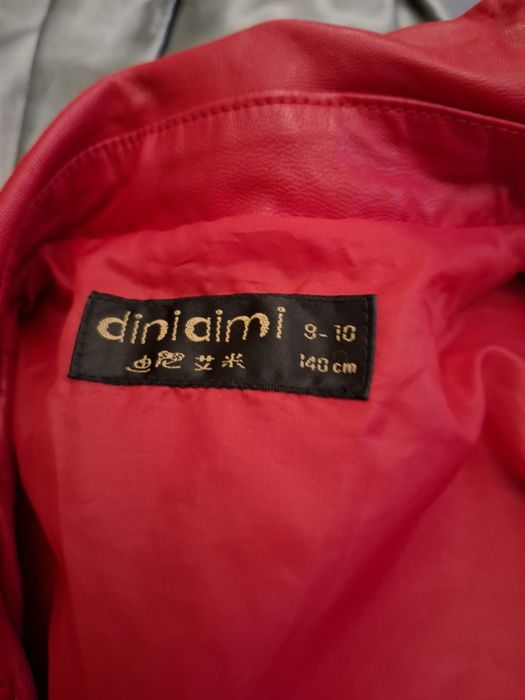 Продаю куртку косуху для девочки