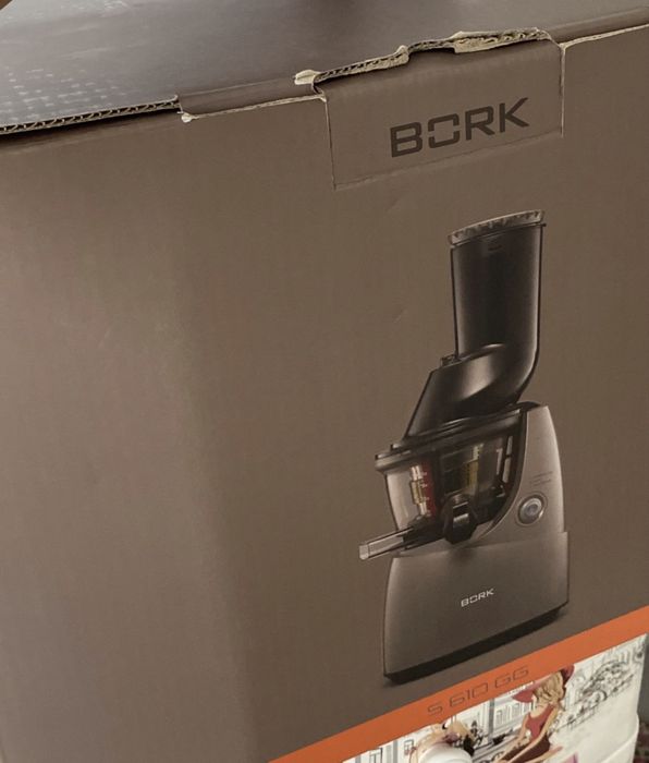 Шнековая соковыжималка BORK