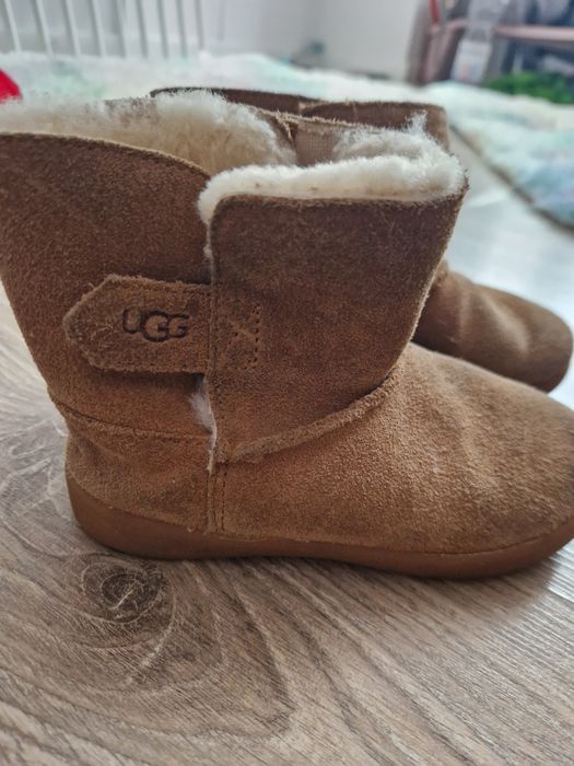 UGG imblanite nr 28