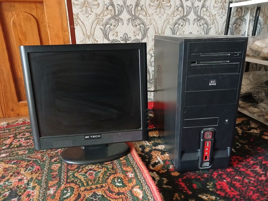 Kompyuter sotiladi srochna arzonga