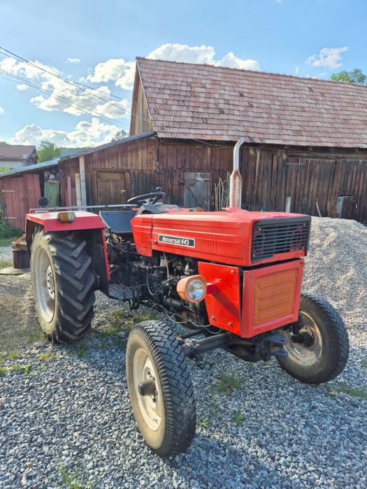 Tractor universal u 445 schimb