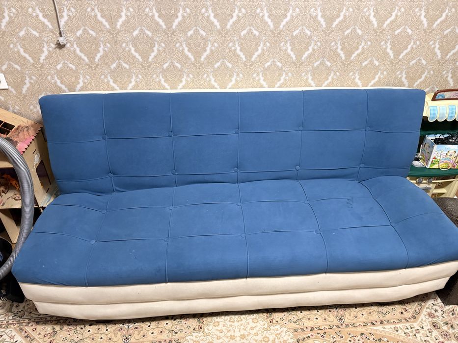 Продам диванчик тахту