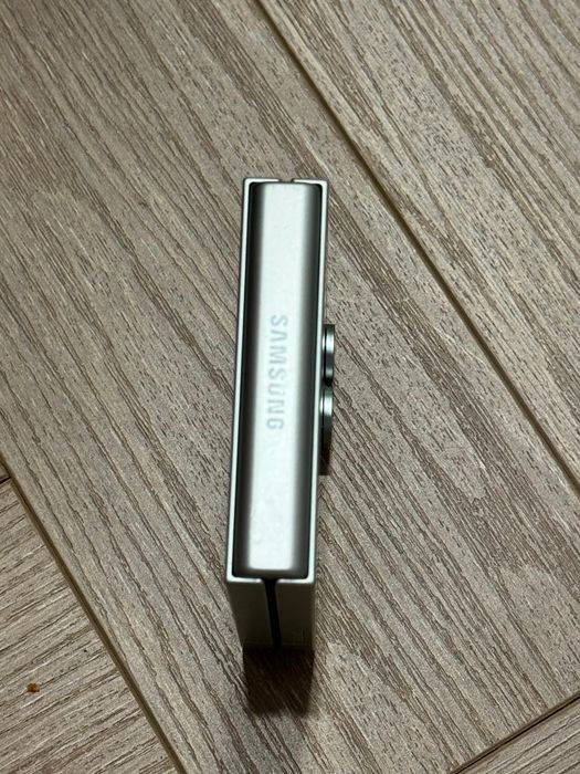 Samsung flip 6